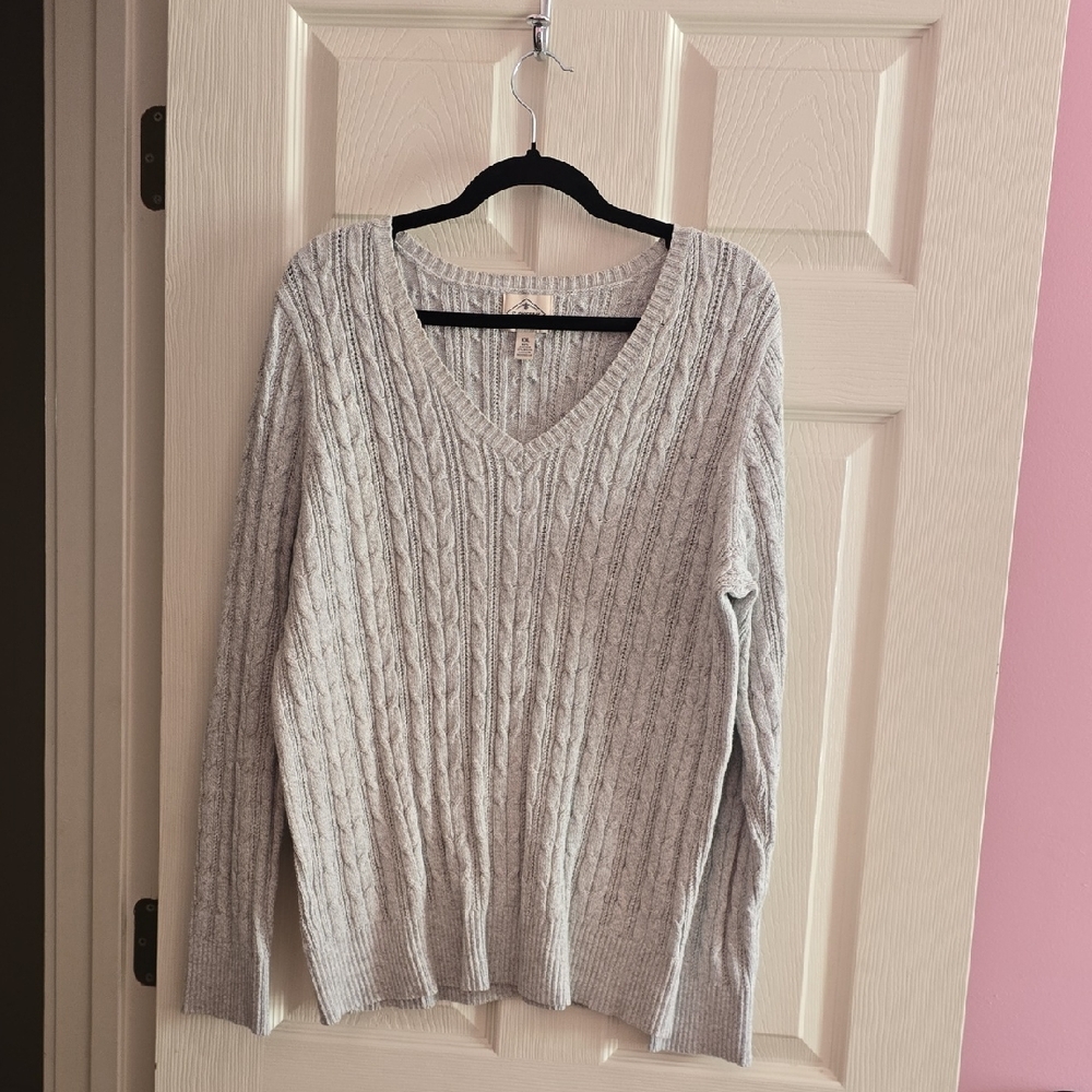 St. John's Bay Light Gray V-Neck Sweater